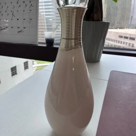 Dior J'Adore Lait Sublime Body Milk 6.8 oz NO BOX - Picture 2 of 5